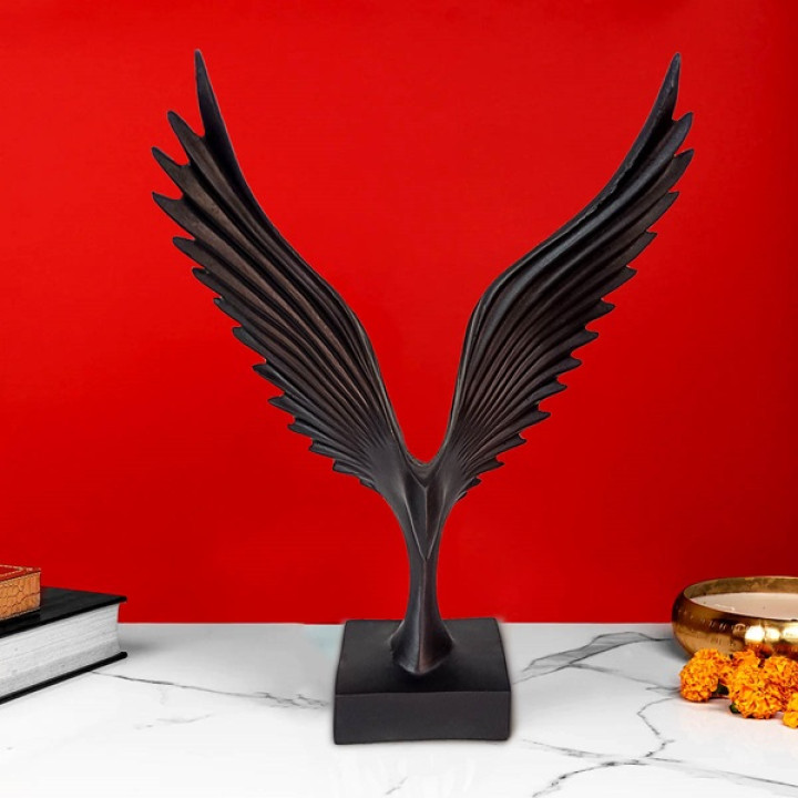 Majestic Flying Eagle Idol - Soar to New Heights in Home Decor