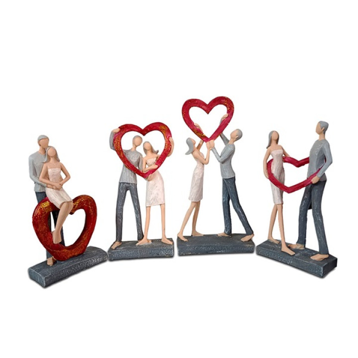 Romantic Heart Couple Idol Set of 4- Symbol of Everlasting Love
