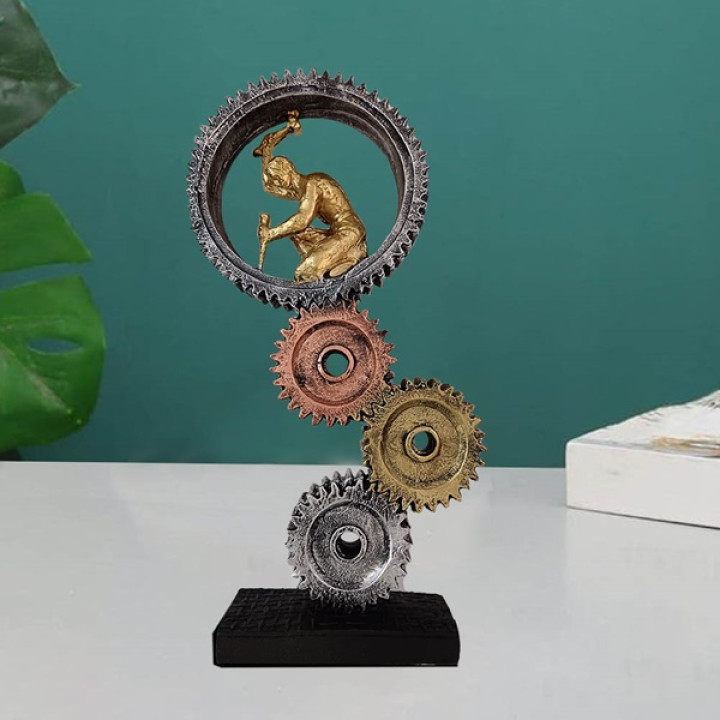 Futuristic In Gear Machine Man Idol Set of 1 - A Unique Blend of Art and Technology