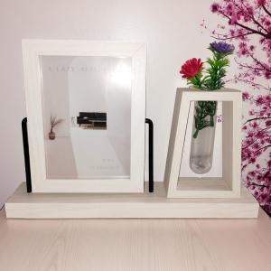 360° Revolving Dual-Side Photo Frame with Flower Stand – A Touch of Elegance & Emotion