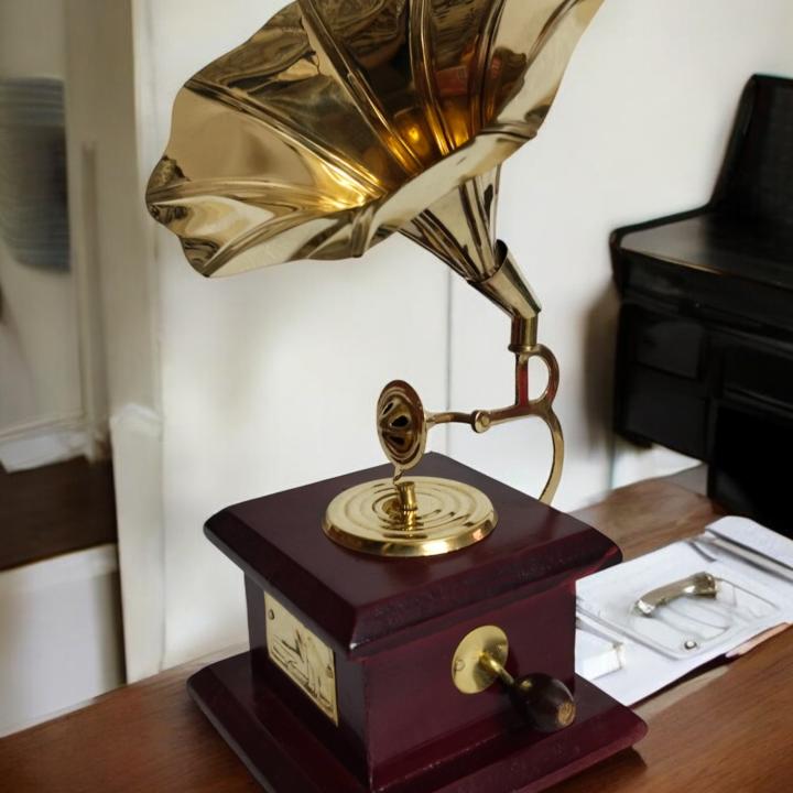 Miniature Gramophone Musical Instrument – Vintage Charm for Your Home Decor