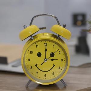 Brighten Your Mornings with Our Analog Alarm Clock - Classic and Reliable