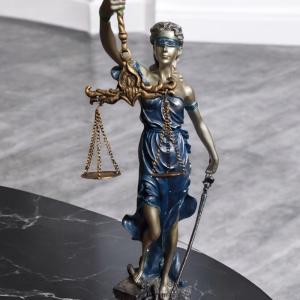 Justice Lady Idol - Symbol of Fairness & Integrity for Home, Office, or Legal Decor