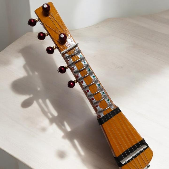 Miniature Sarangi Musical Instrument – Exquisite Handcrafted Classical Decor for Music Enthusiasts
