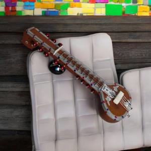 Miniature Veena Musical Instrument – Traditional Handcrafted Decor for Music Lovers
