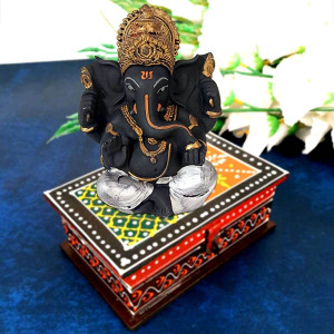 Divine Ganesha Idol - Bring Blessings and Prosperity to Your Home